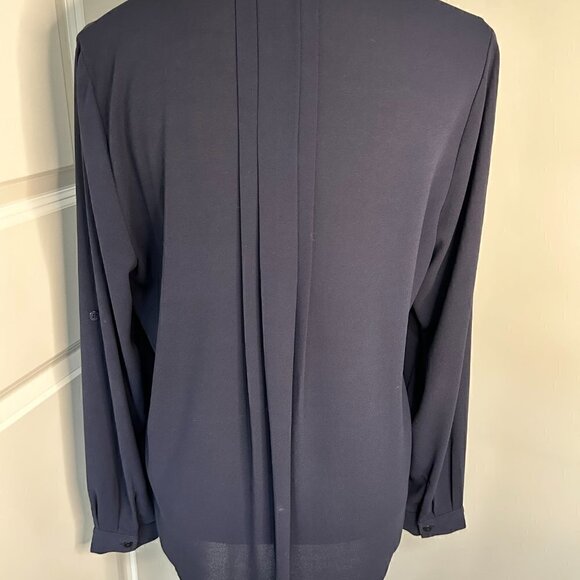 41 Hawthorn Breyson Pleated Tab-Sleeve Blouse  Navy Blue NWOT Size M - Picture 3 of 3